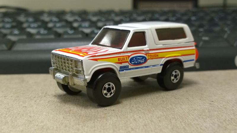 Illustration for article titled My friend's Bronco from his youth!! + small ORAT session...